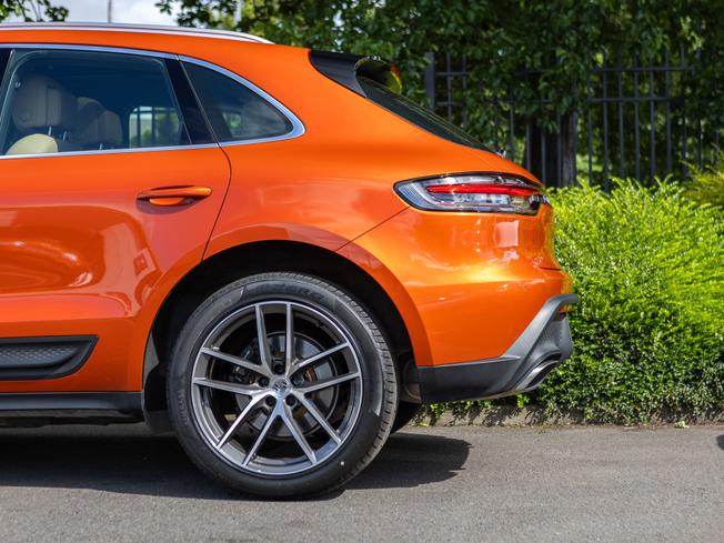 PORSCHE Macan Photo 41