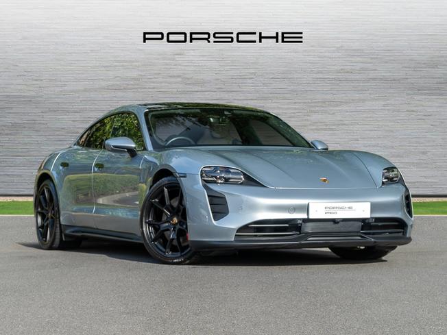 PORSCHE Taycan Photo 1