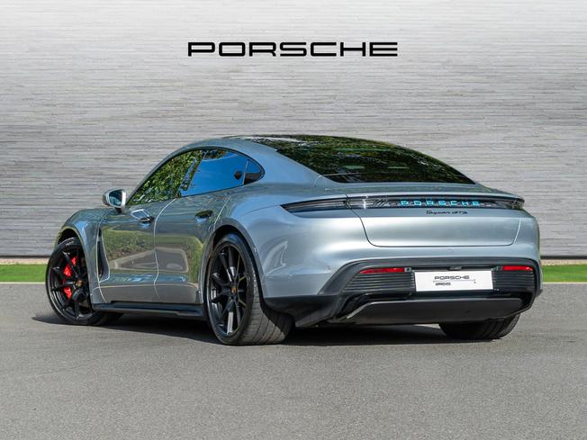 PORSCHE Taycan Photo 2
