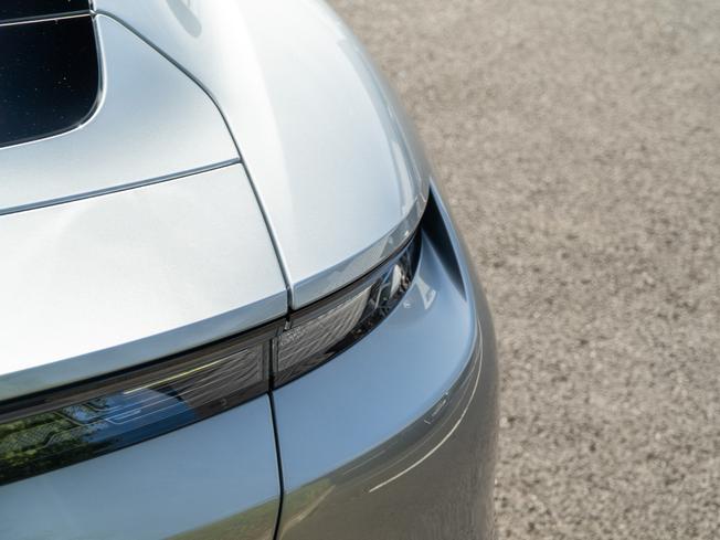 PORSCHE Taycan Photo 35