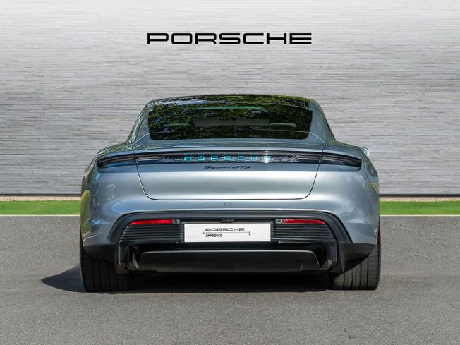 PORSCHE Taycan Photo 7