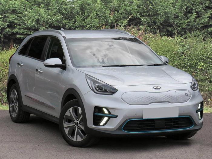 Kia e-Niro 64 kWh 4+ in Silky Silver £20,450