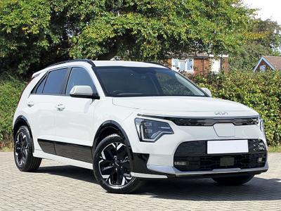 Used 2023 Kia Niro 64.8 kWh 3 White Pearl at Kia Motors UK
