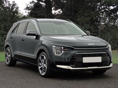 Used 2025 Kia Niro 1.6 GDi HEV PURE Interstellar Grey at Kia Motors UK