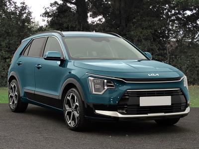 Used 2023 Kia NIRO 1.6 GDI HYBRID 3 DCT (139) CITYSCAPE GREEN at Gravells