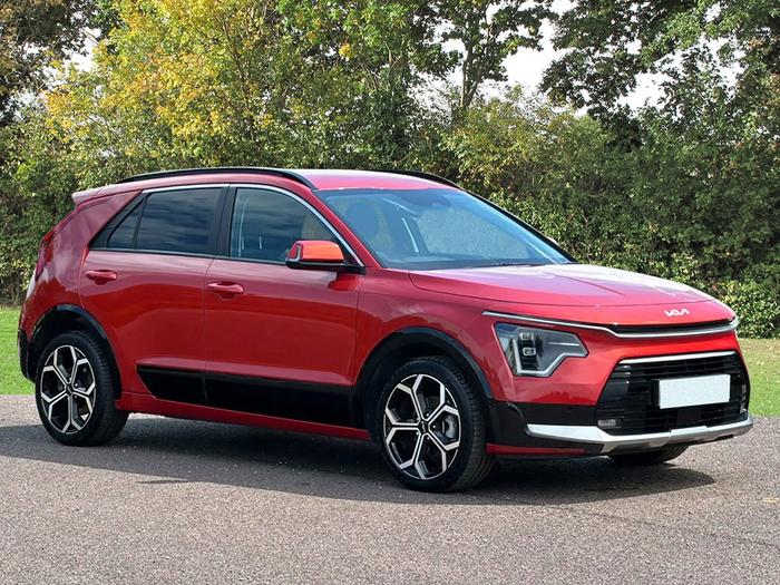 Kia Niro 1.6 GDi HEV 4 in Runway Red £31,495