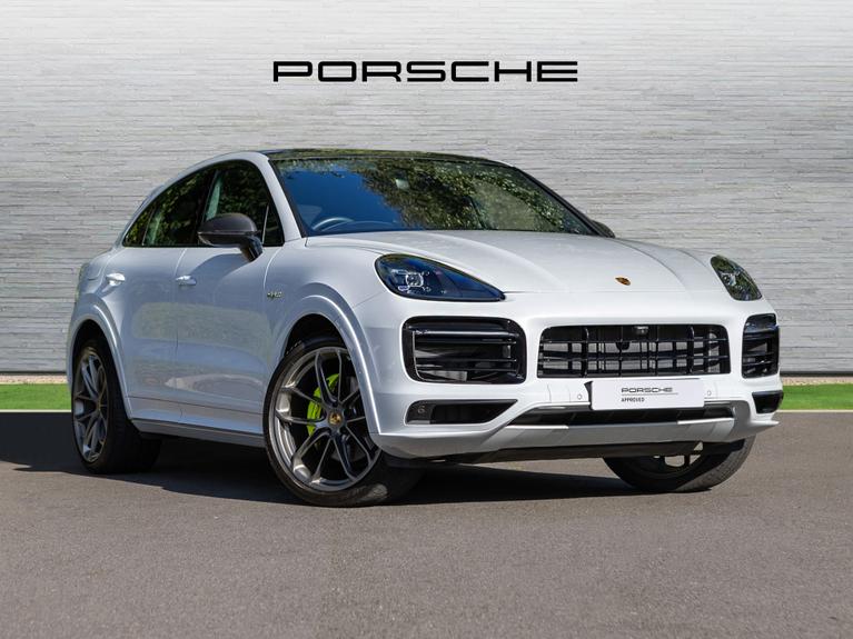 Used 2023 PORSCHE Cayenne 3.0 V6 E-Hybrid 17.9kWh Coupe 5dr Petrol Plug-in Hybrid TiptronicS 4WD Euro 6 (s/s) (7.2kW Charger) (462 ps) White at JCT600