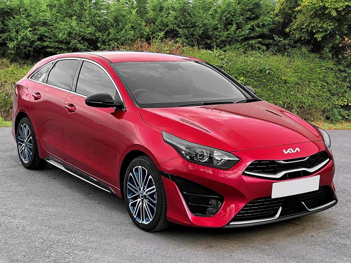 Kia ProCeed 1.5 T-GDi ISG GT-LINE S in Red £29,998
