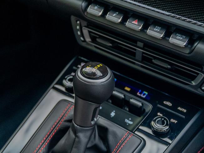 PORSCHE 911 Photo 27
