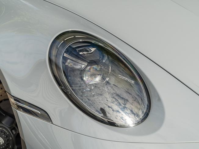 PORSCHE 911 Photo 37
