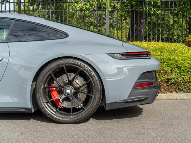 PORSCHE 911 Photo 43