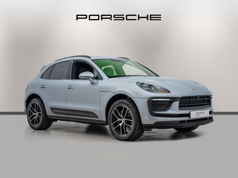 Used 2023 PORSCHE Macan 2.0T SUV 5dr Petrol PDK 4WD Euro 6 (s/s) (265 ps) Silver at JCT600