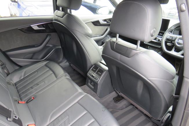 AUDI A4 Avant Photo 20