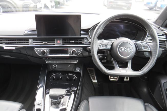 AUDI A4 Avant Photo 22