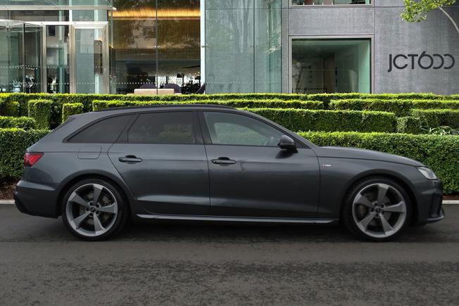 AUDI A4 Avant Photo 3
