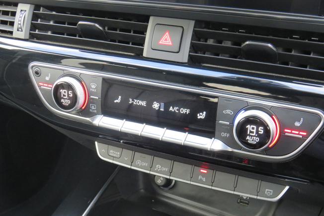 AUDI A4 Avant Photo 32