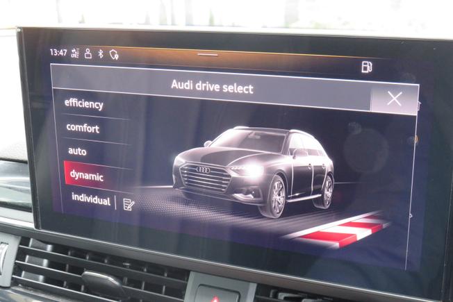 AUDI A4 Avant Photo 38