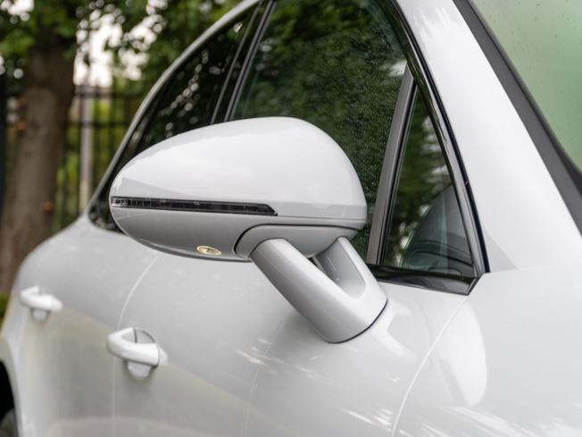PORSCHE Macan Photo 31