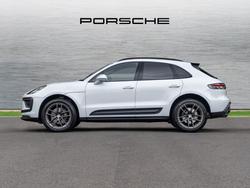PORSCHE Macan Photo 5