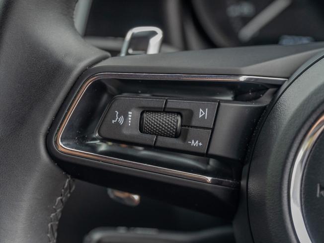 PORSCHE Macan Photo 19