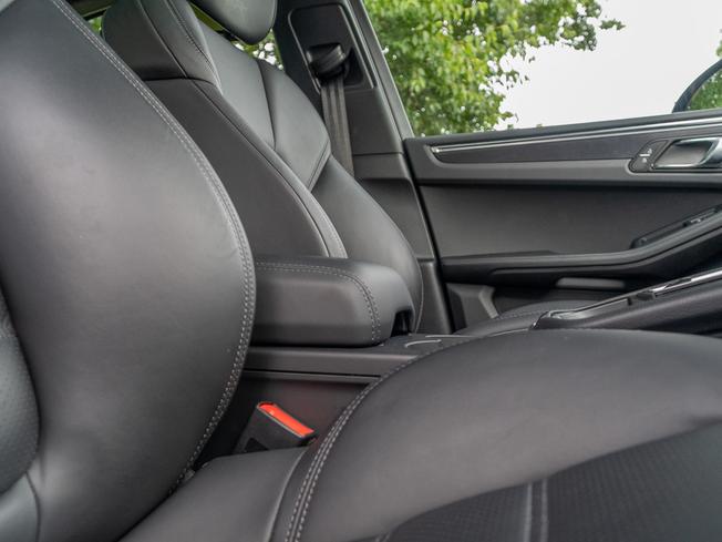 PORSCHE Macan Photo 24