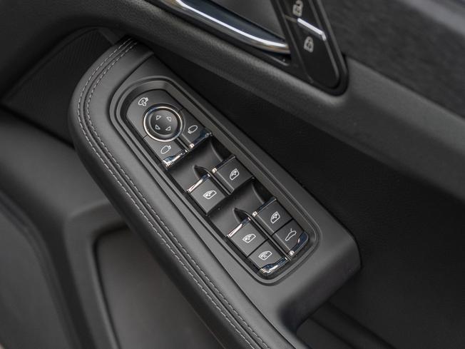 PORSCHE Macan Photo 26