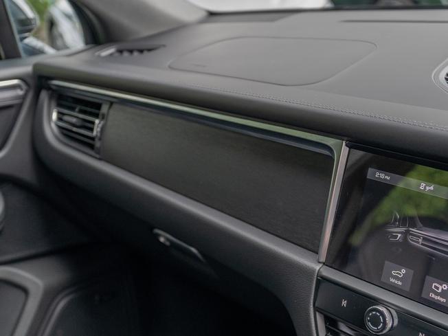 PORSCHE Macan Photo 28