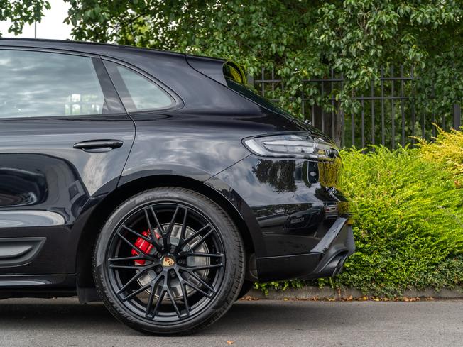 PORSCHE Macan Photo 42
