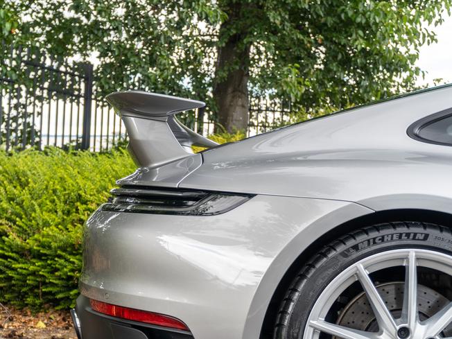PORSCHE 911 Photo 35
