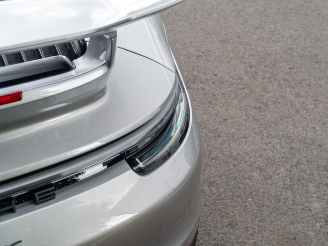PORSCHE 911 Photo 37