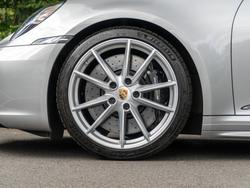 PORSCHE 911 Photo 4