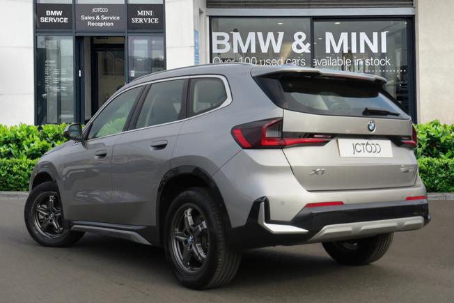 BMW X1 Photo 2