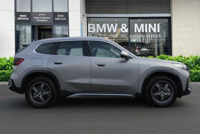 BMW X1 Photo 3