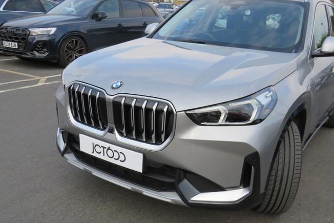 BMW X1 Photo 8