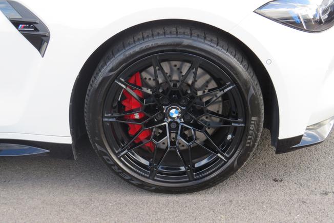 BMW M4 Photo 31