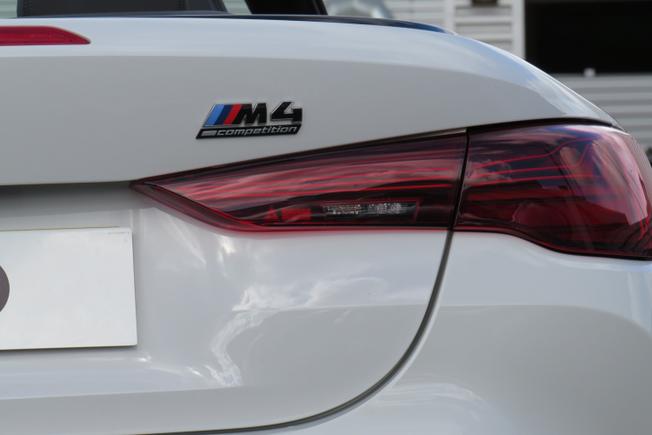 BMW M4 Photo 42