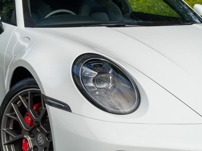 PORSCHE 911 Photo 35