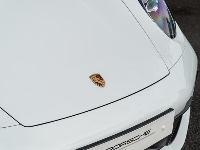 PORSCHE 911 Photo 36