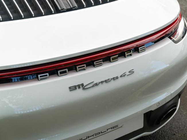 PORSCHE 911 Photo 41