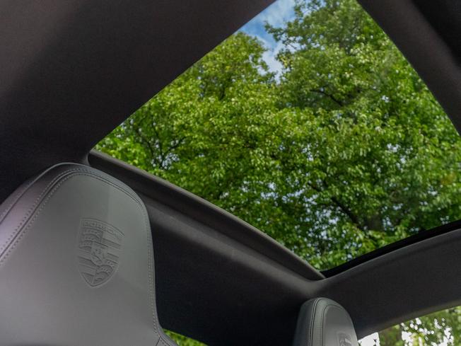 PORSCHE 911 Photo 46