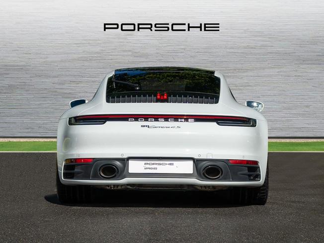 PORSCHE 911 Photo 7