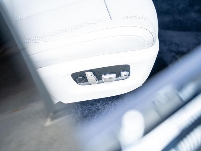 Rolls-Royce Cullinan Series II Photo 13