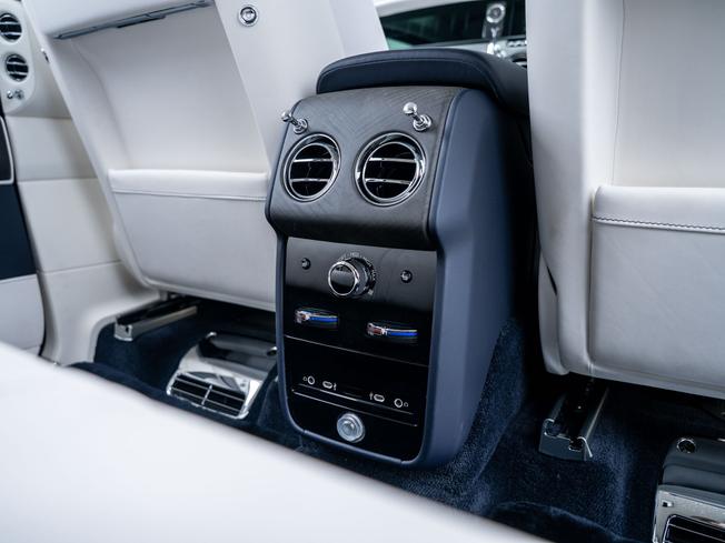 Rolls-Royce Cullinan Series II Photo 20