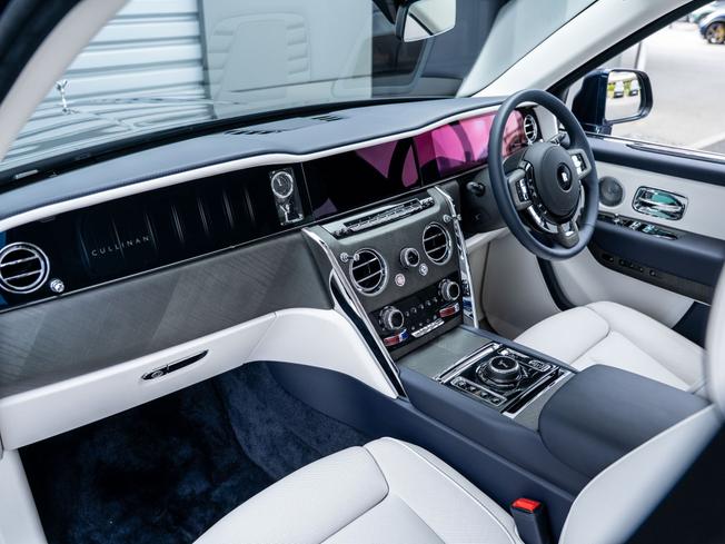 Rolls-Royce Cullinan Series II Photo 30