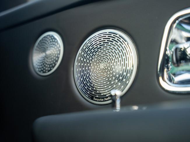 ROLLS-ROYCE Cullinan Photo 15