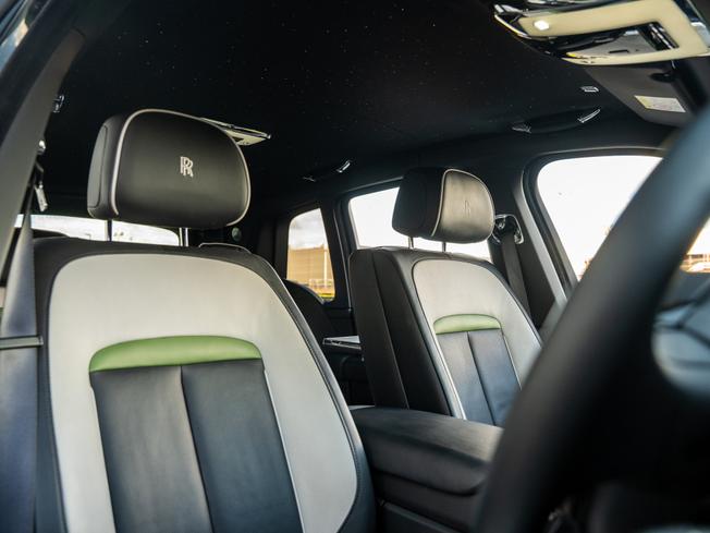ROLLS-ROYCE Cullinan Photo 18