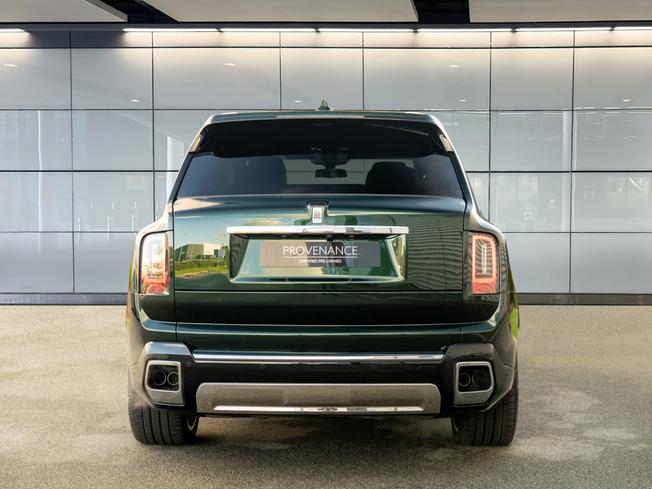 ROLLS-ROYCE Cullinan Photo 9