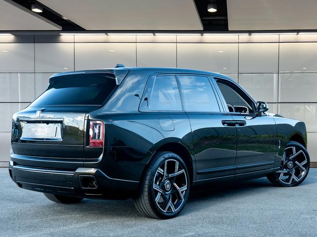 ROLLS-ROYCE Cullinan Photo 30