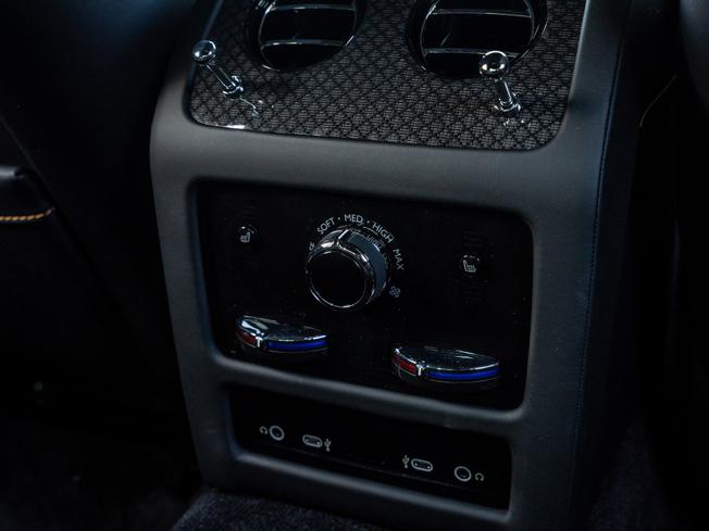 ROLLS-ROYCE Ghost Series Ii Photo 19