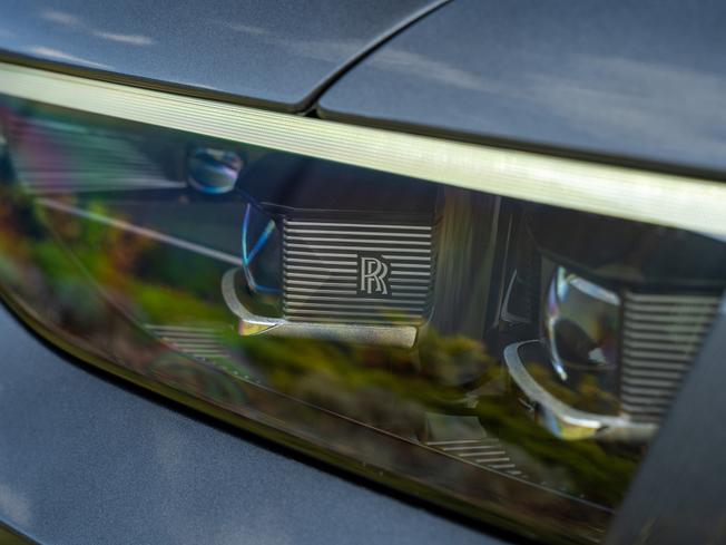 ROLLS-ROYCE Ghost Series Ii Photo 36